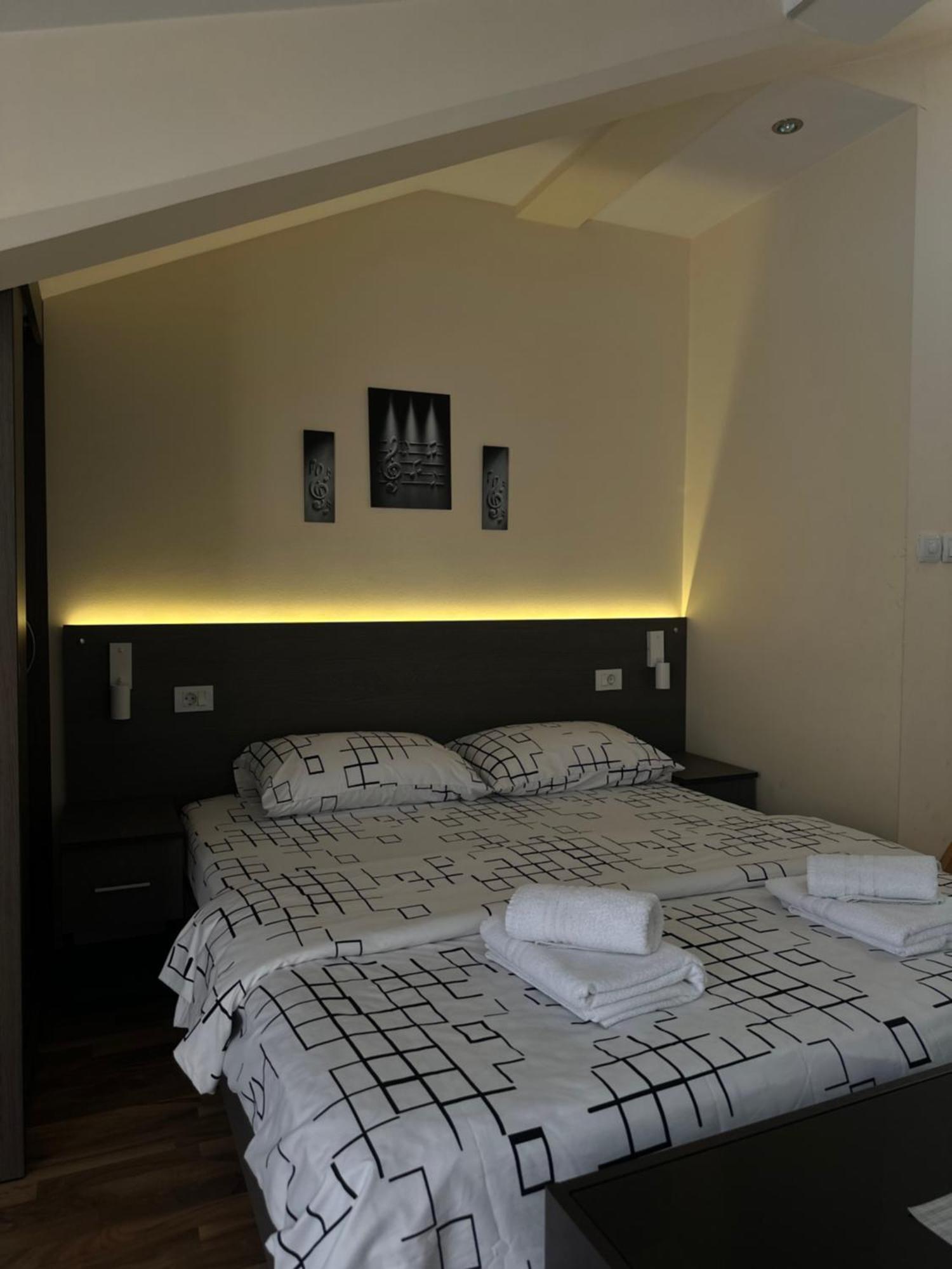 Apartmani Lavazza Vlasotince Esterno foto