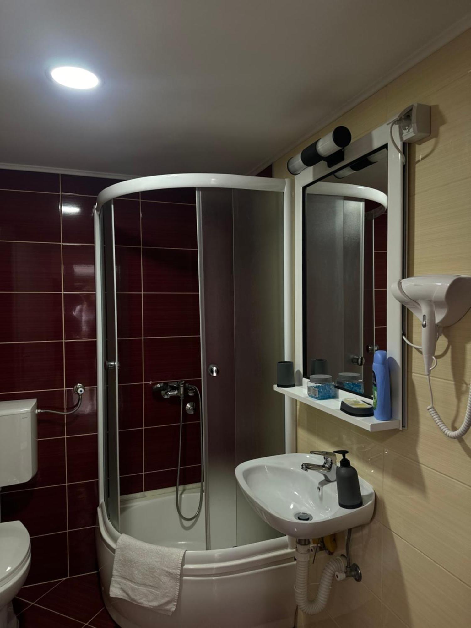 Apartmani Lavazza Vlasotince Esterno foto